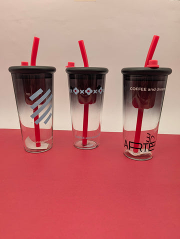 TRENDY STRAW GLASS SIPPER TUMBLER