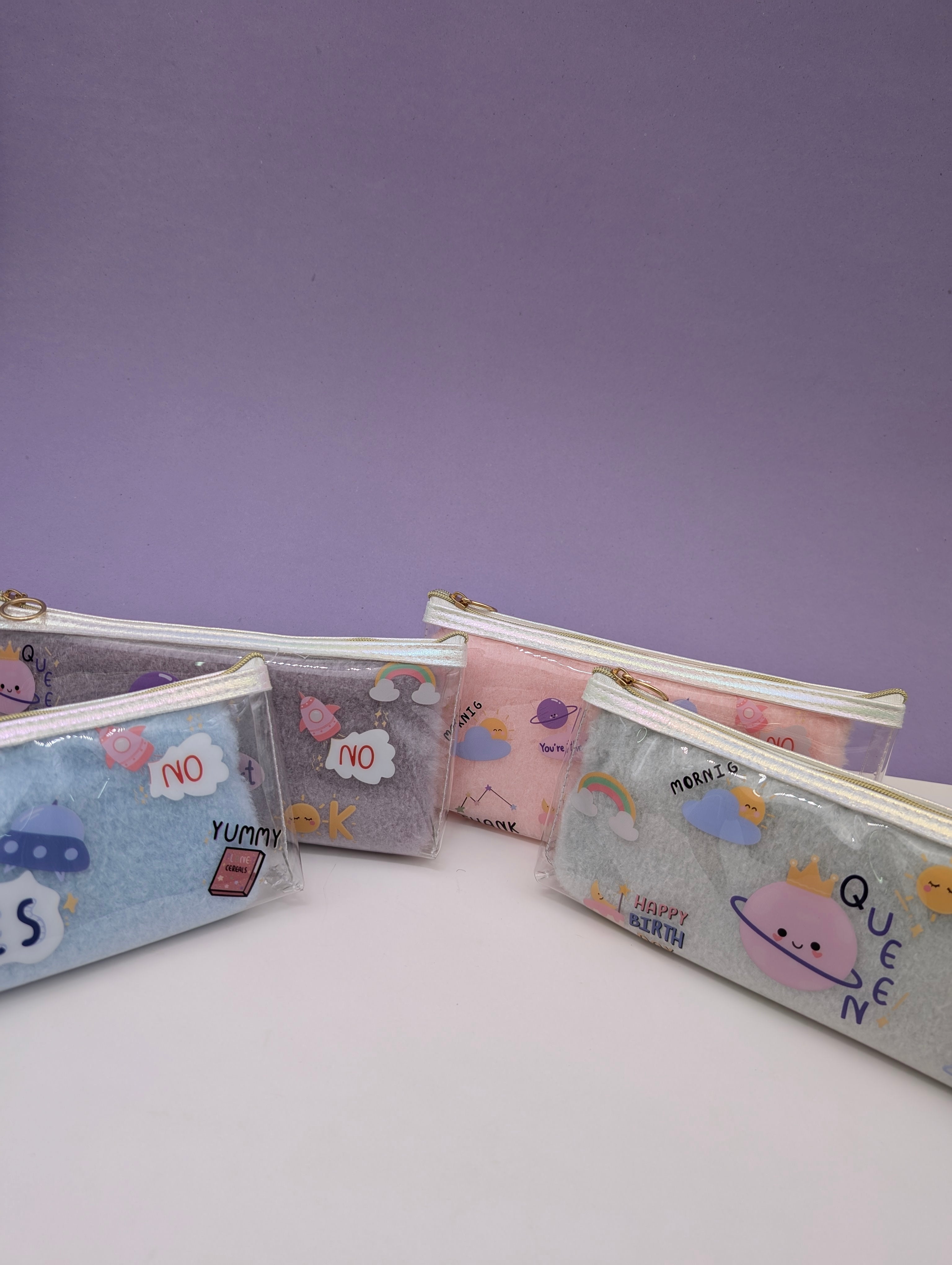 DREAM PLANET CLEAR PENCIL CASE