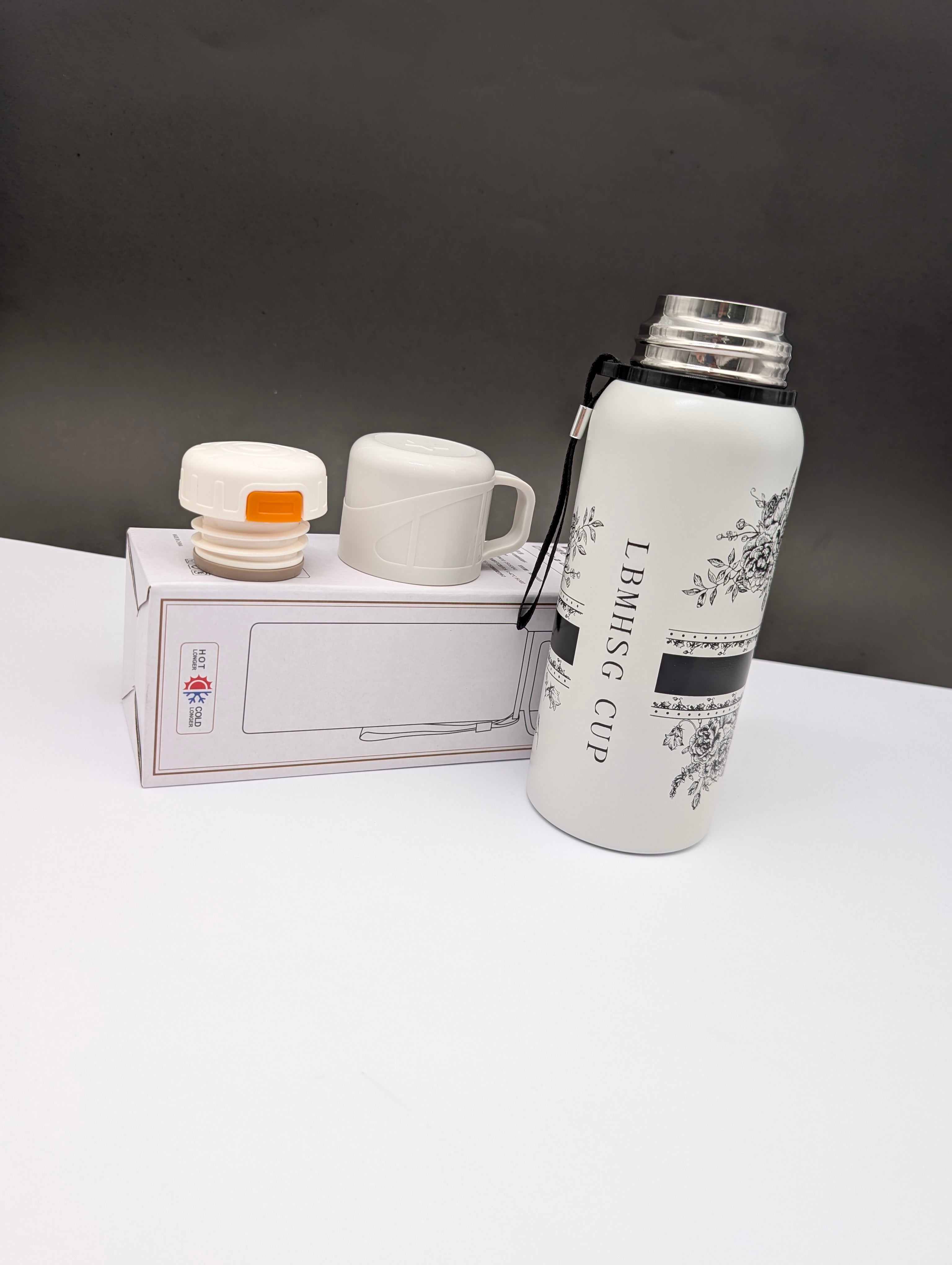 CUP THERMOS WITH ACCESSORIES