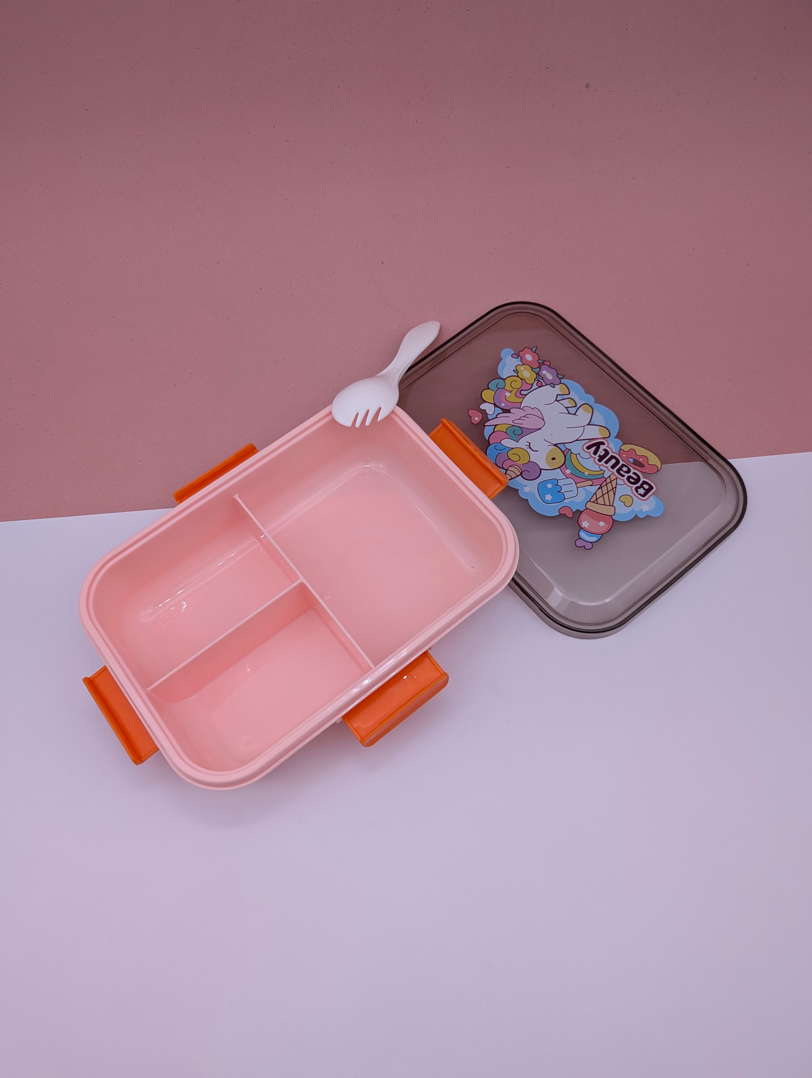 CARTOON THEMED LLUNCH BOXES