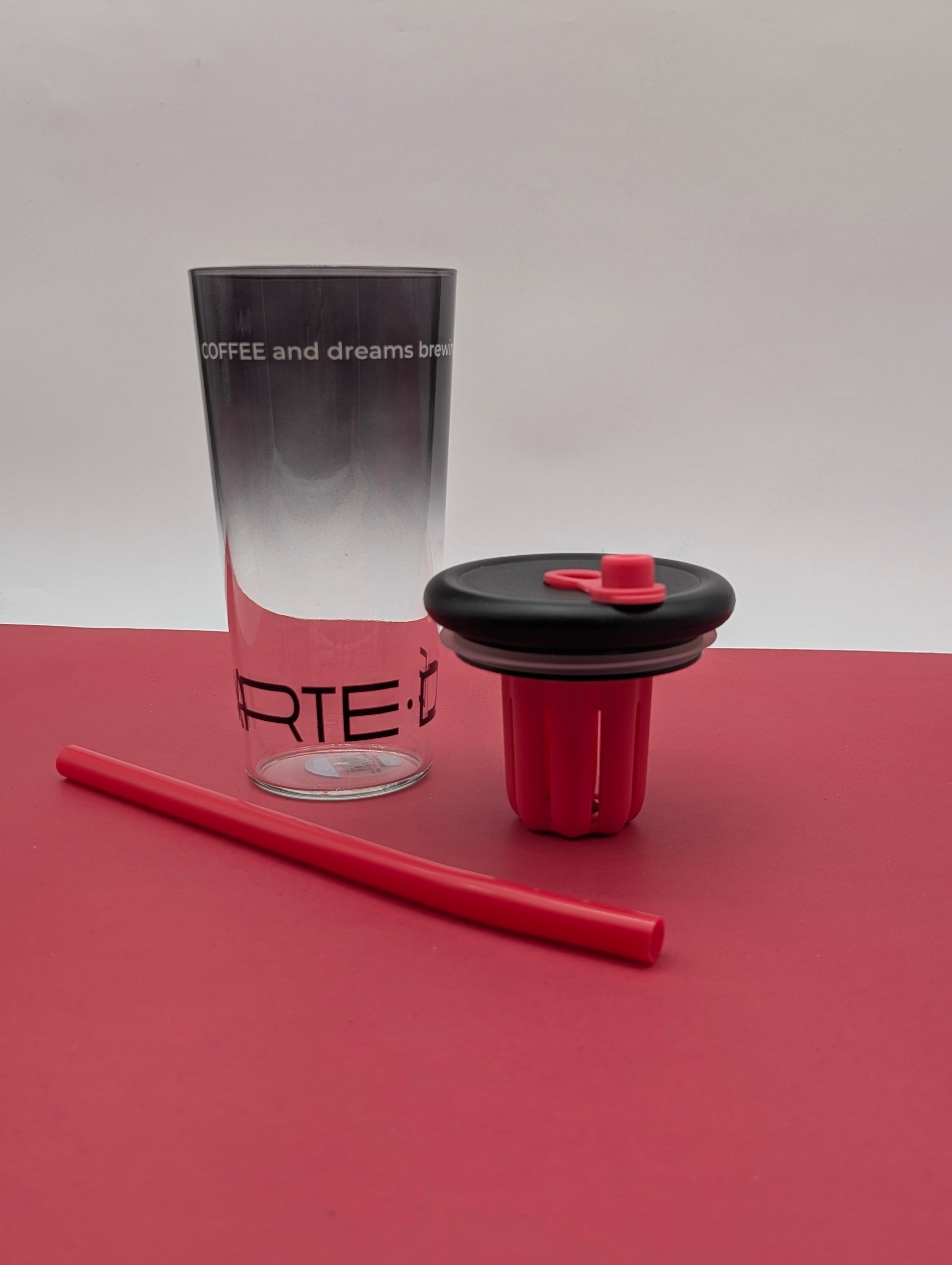 TRENDY STRAW GLASS SIPPER TUMBLER