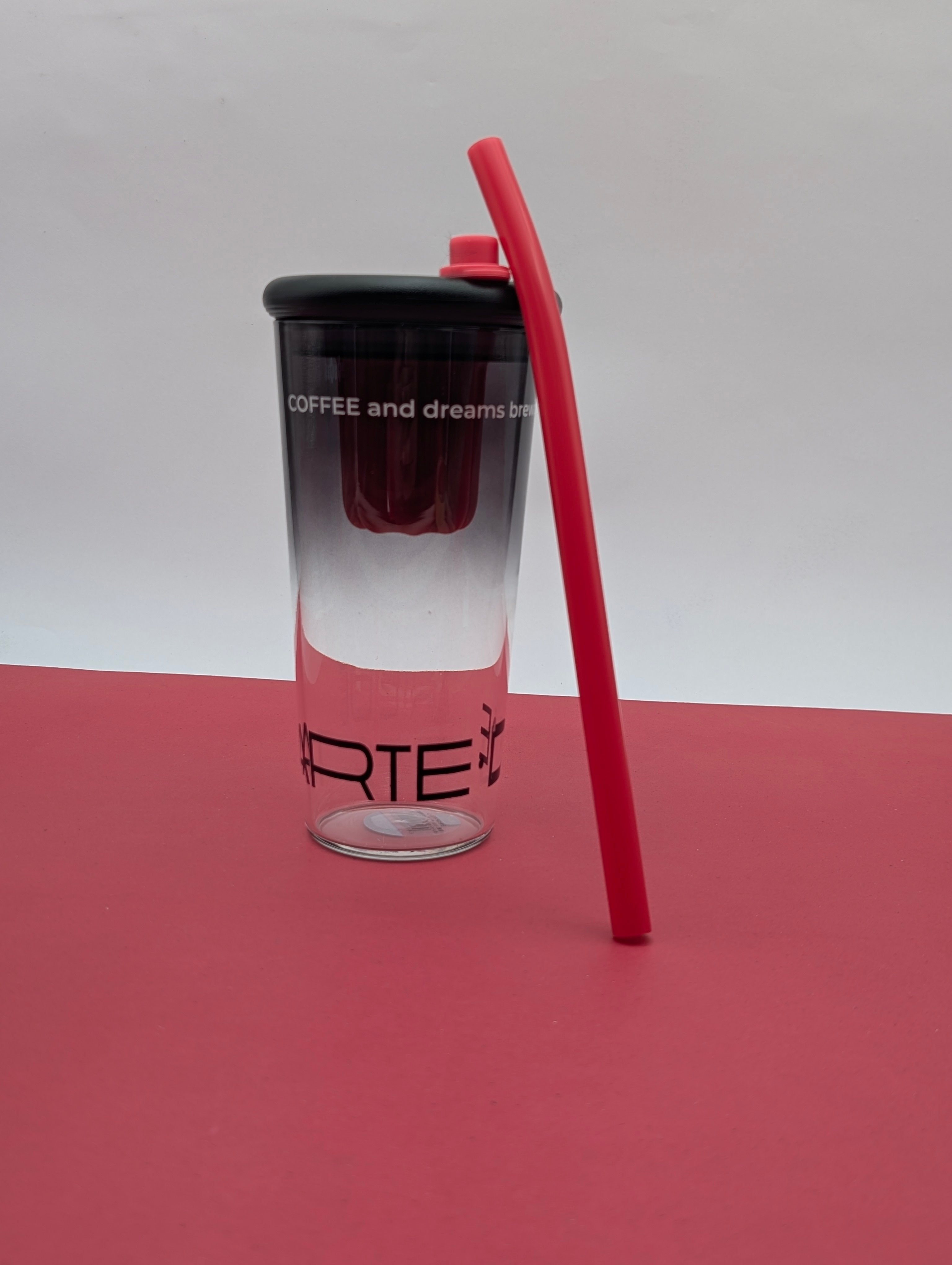 TRENDY STRAW GLASS SIPPER TUMBLER
