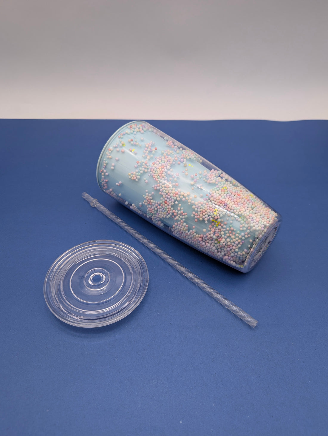 FROSTED SPRINKLE TUMBLER & CLEAR STRAW