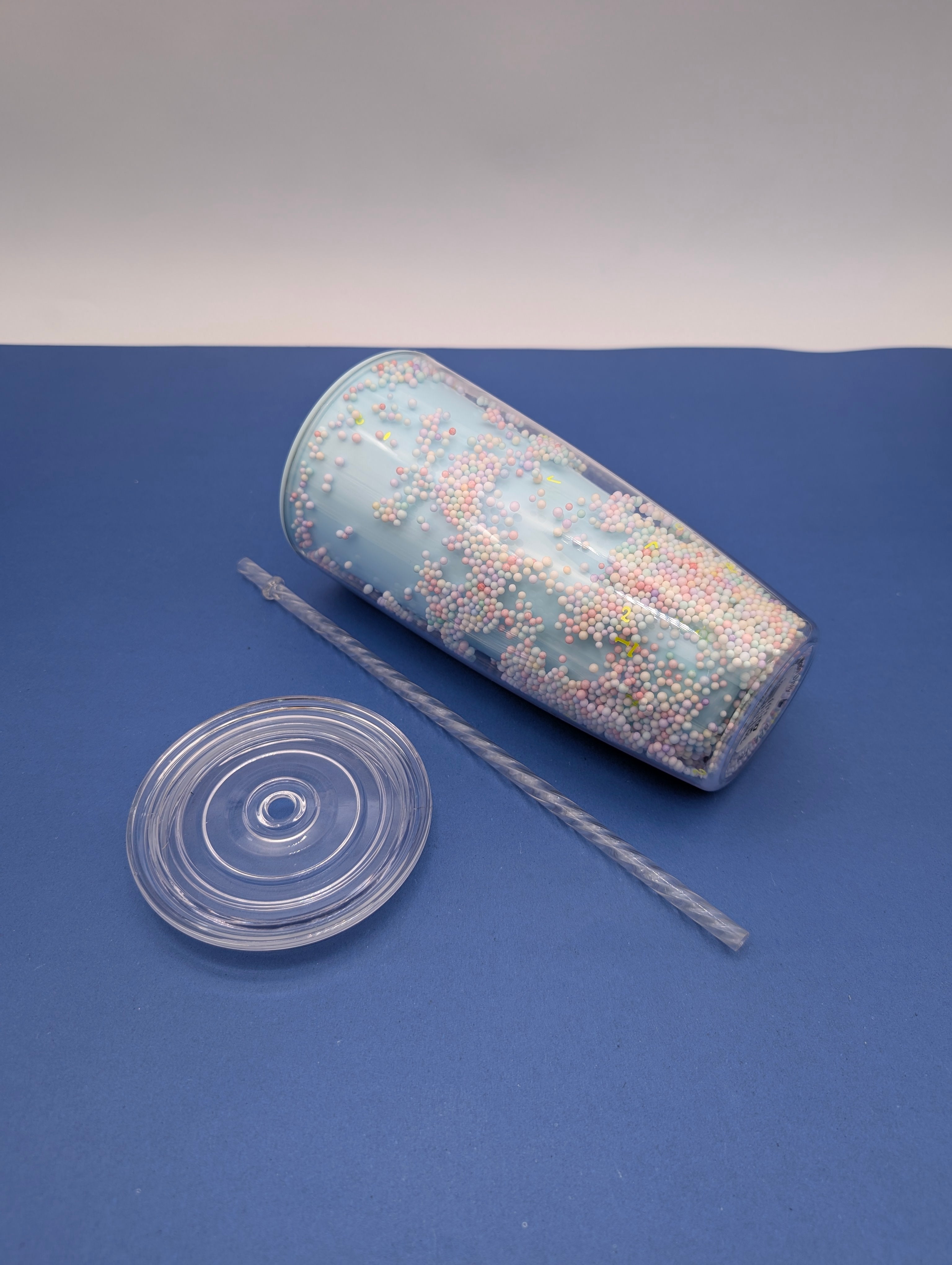 FROSTED SPRINKLE TUMBLER & CLEAR STRAW