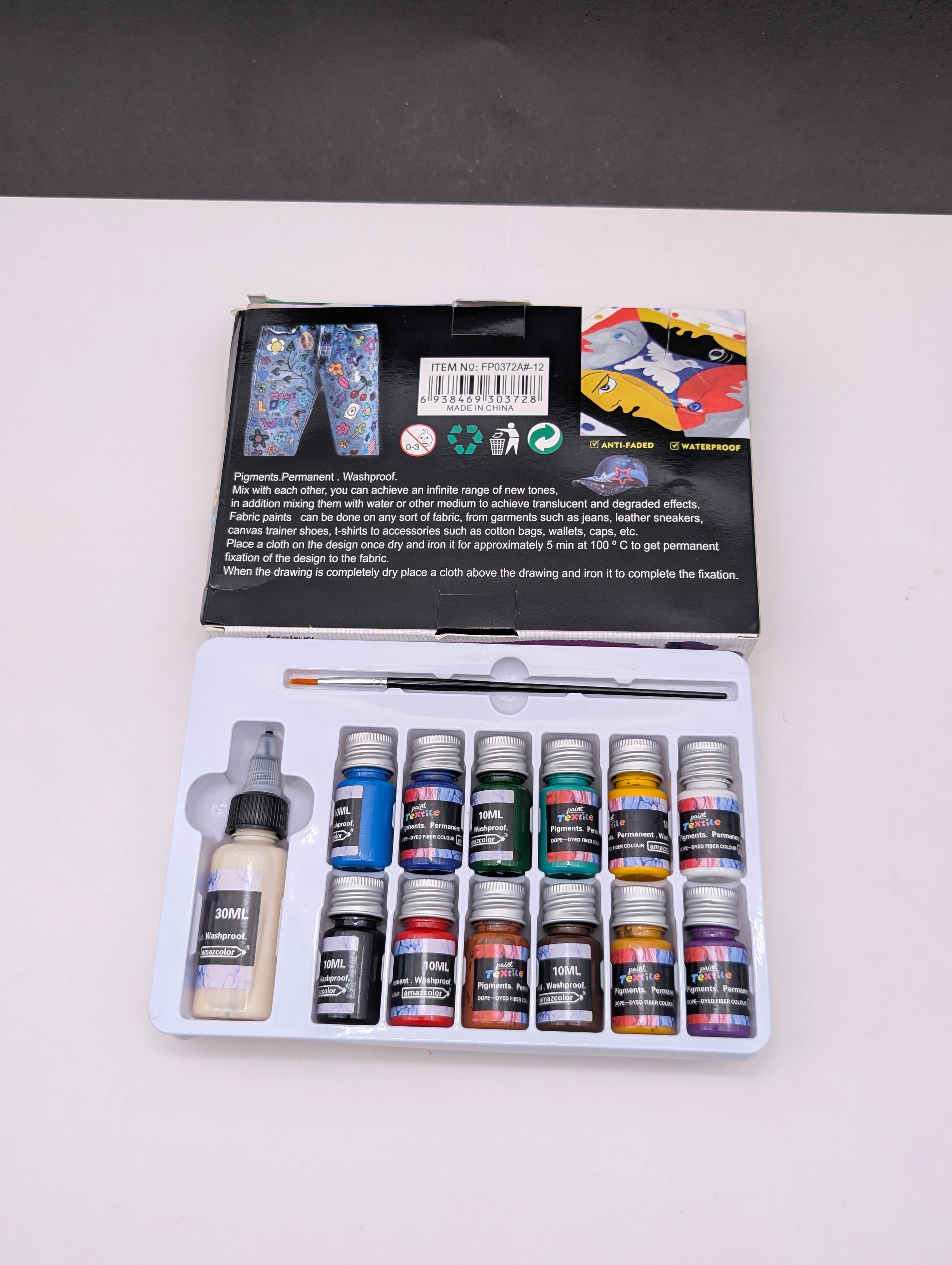 AMAZCOLOUR TEXTILE PAINT SET