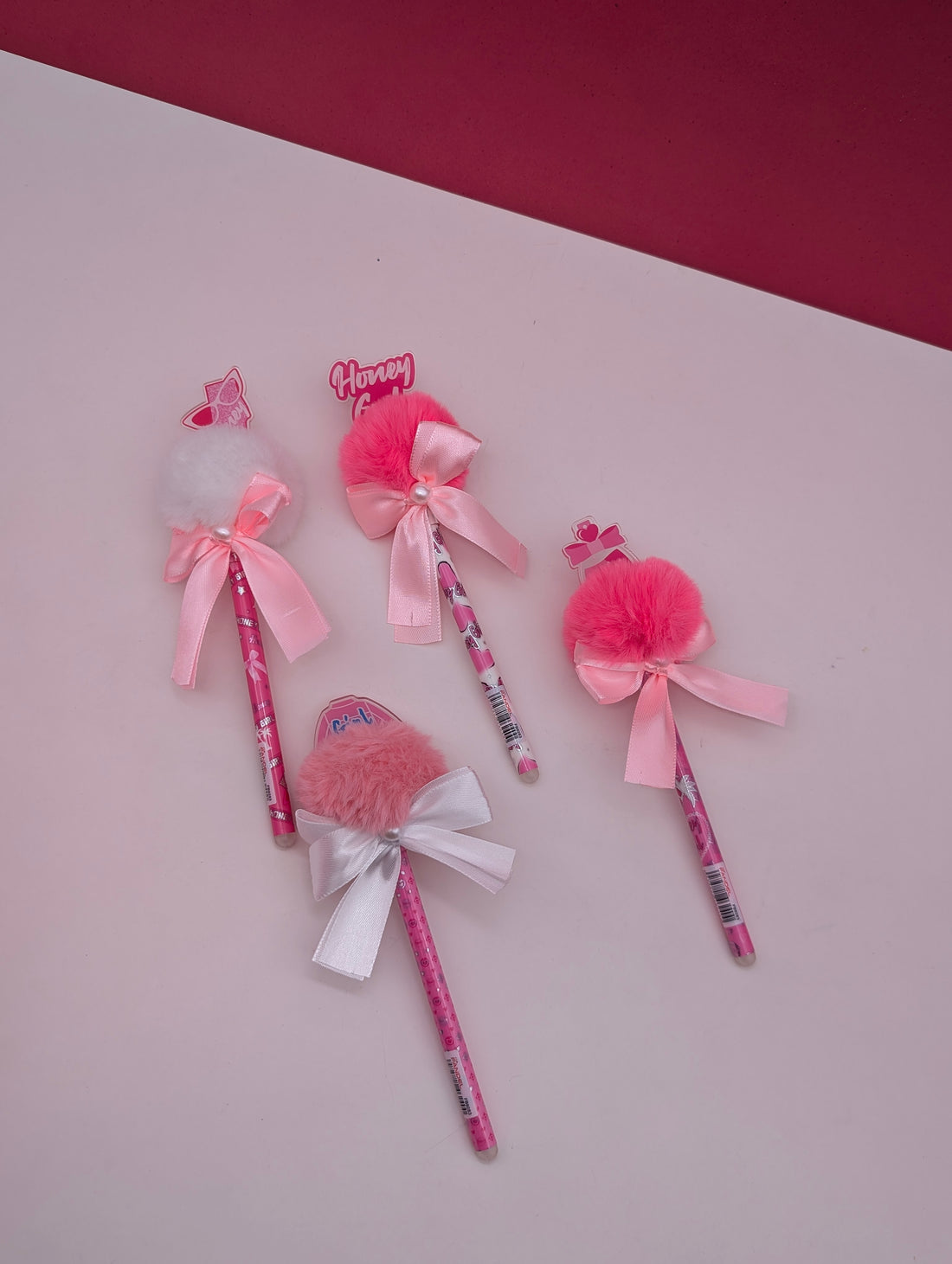 HONEY GIRL FLUFFY ERASABLE PEN