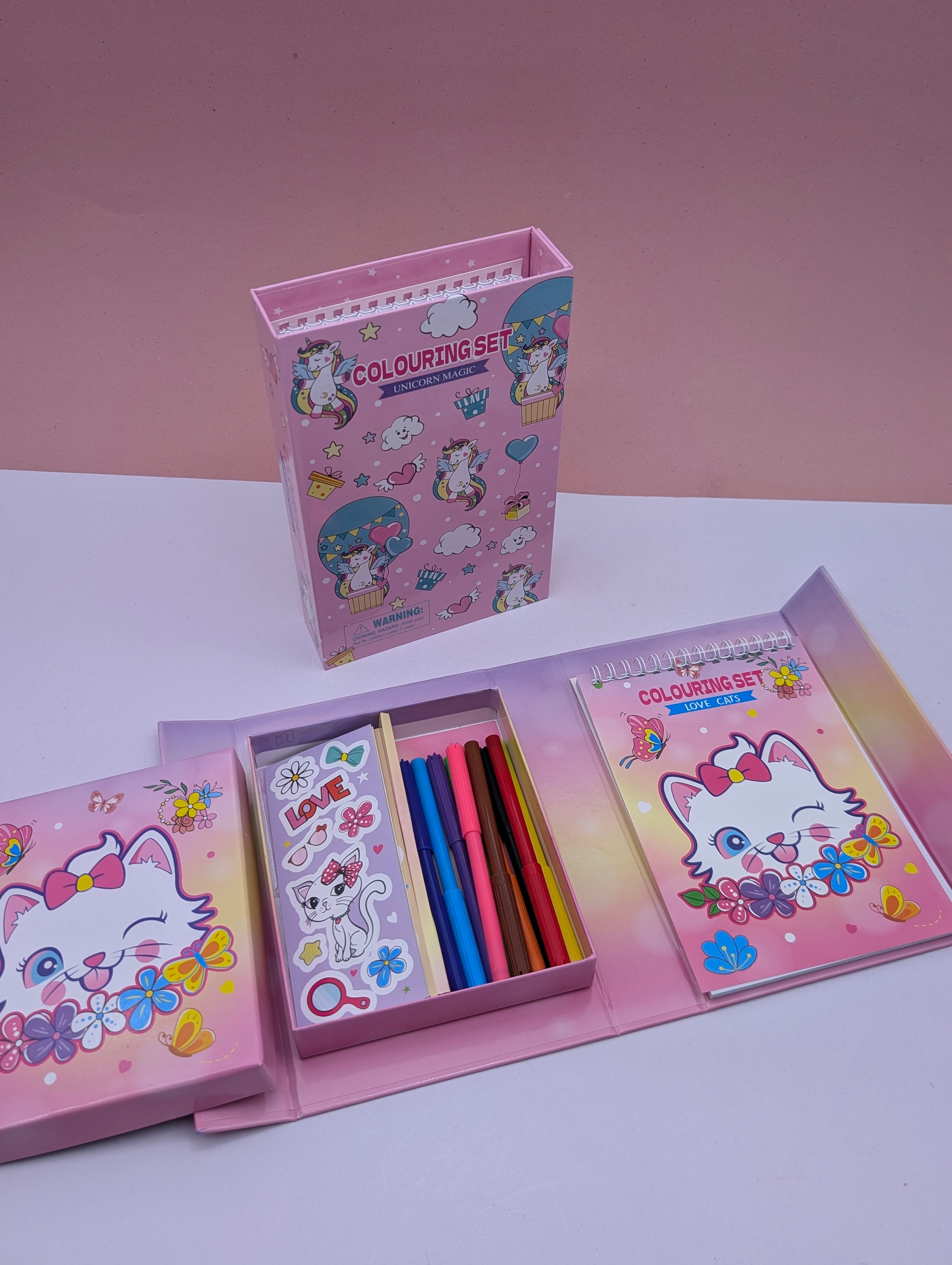 CAT & UNICORN COLOURING GIFT SET