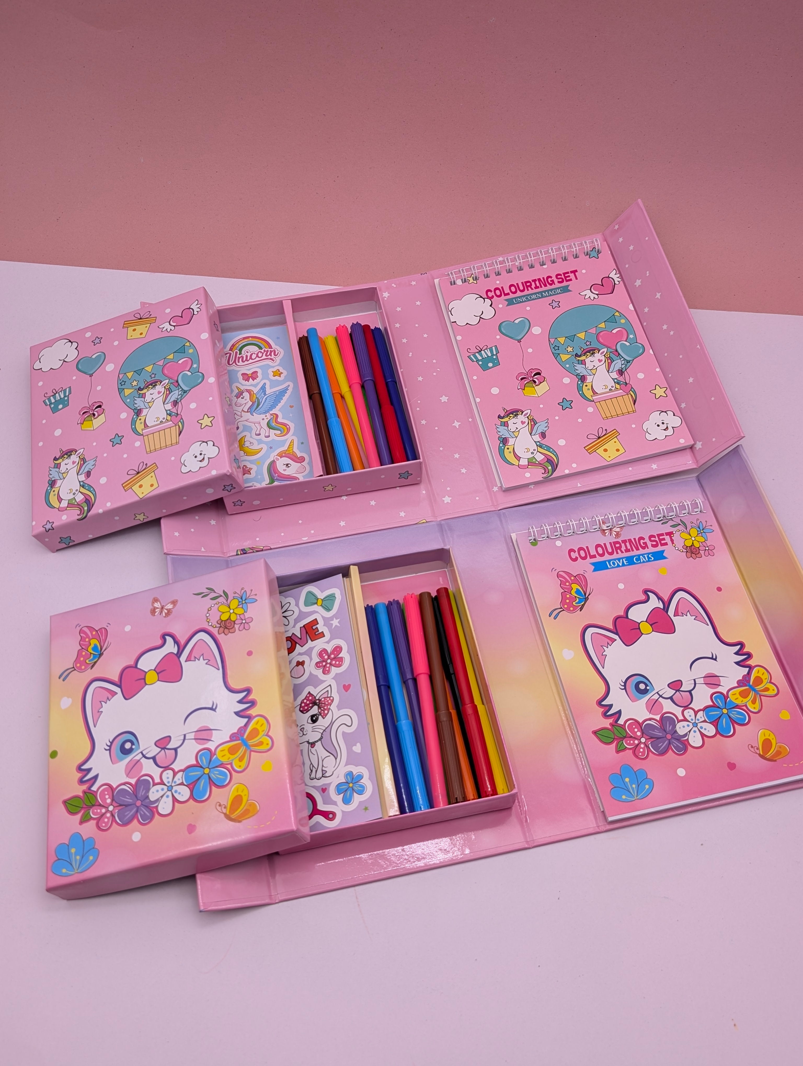 CAT & UNICORN COLOURING GIFT SET