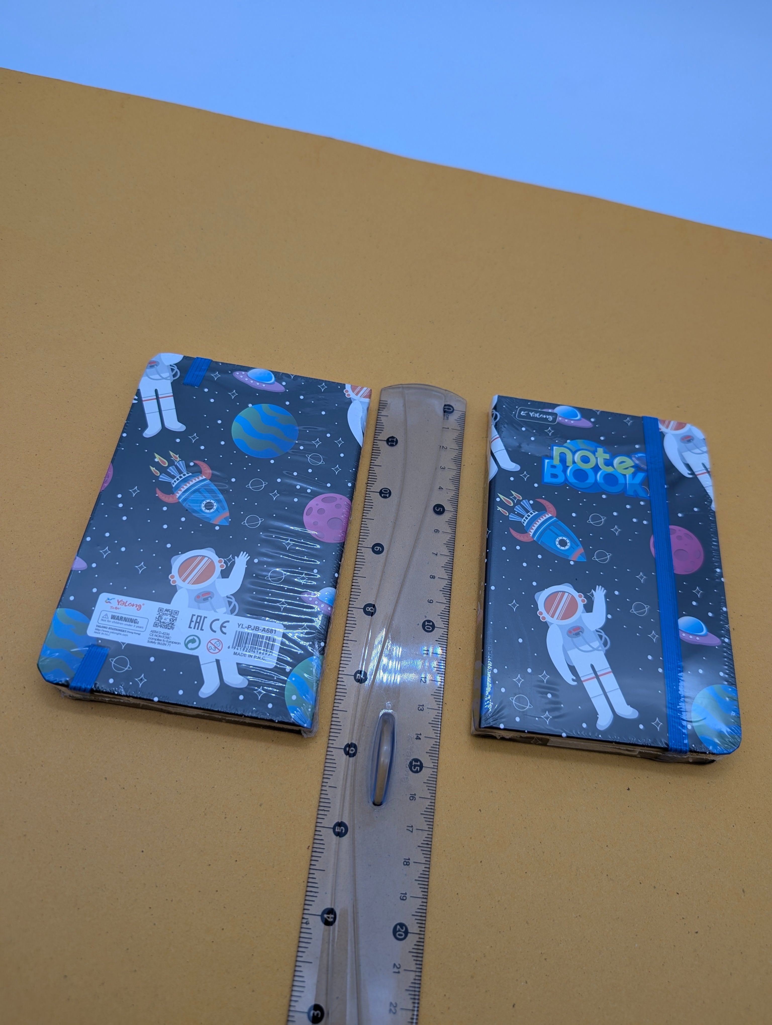 SPACE-THEMED ELASTIC CLOSURE NOTEBOOKS SMALL