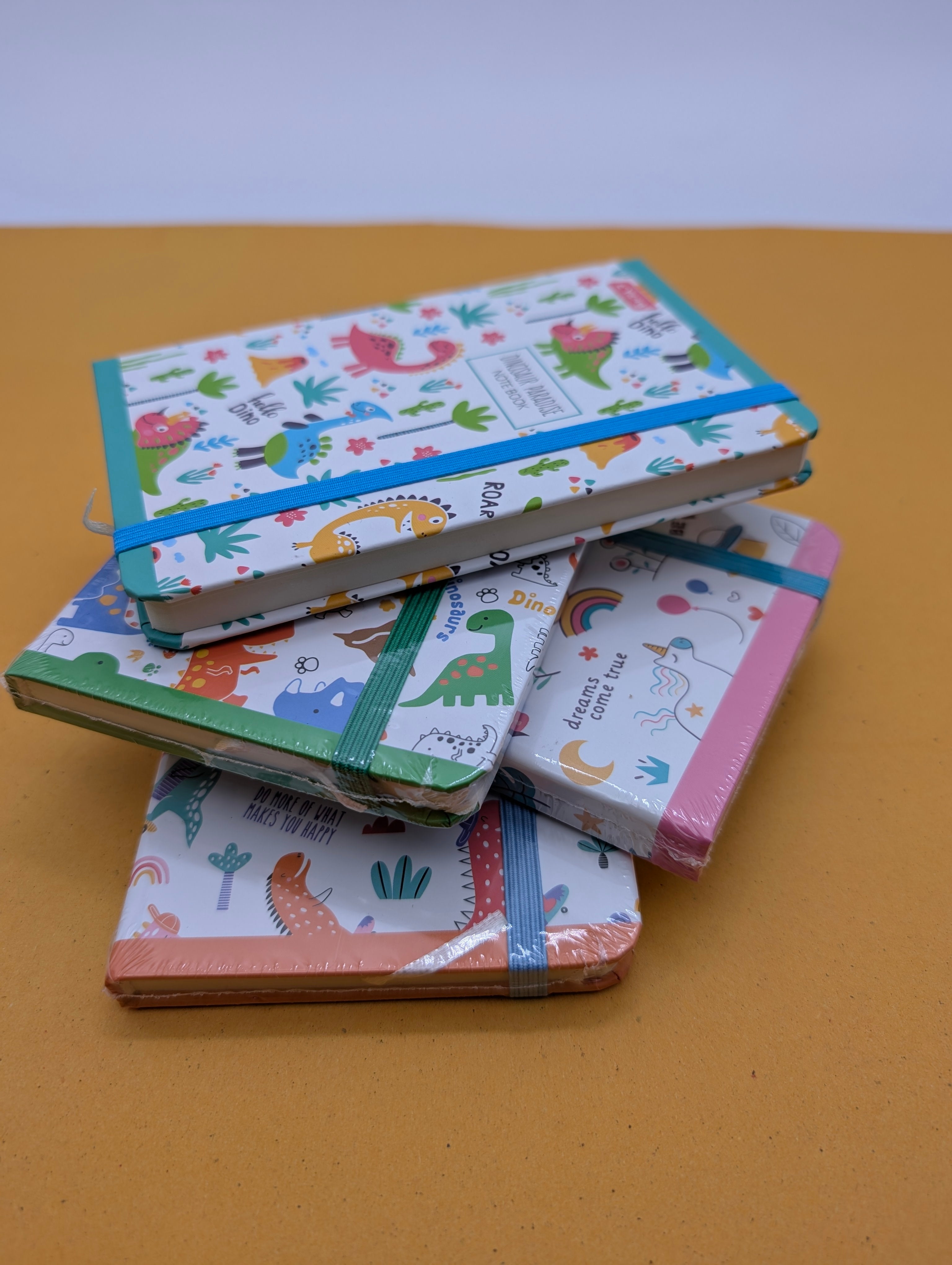 CARTOON THEMED ELASTIC CLOSURE NOTEBOOKS