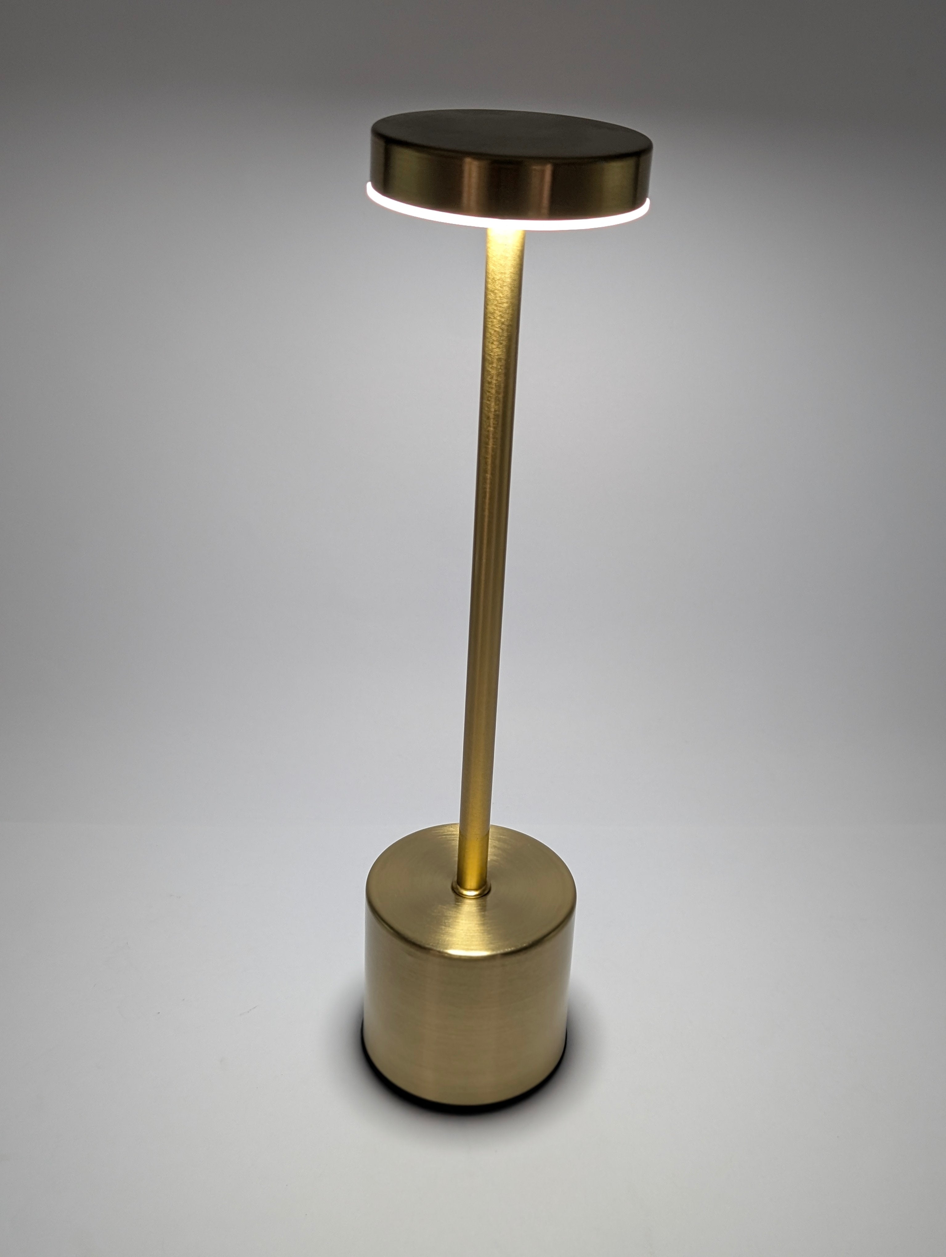SLEEK USB CHARGING TOUCH LAMP
