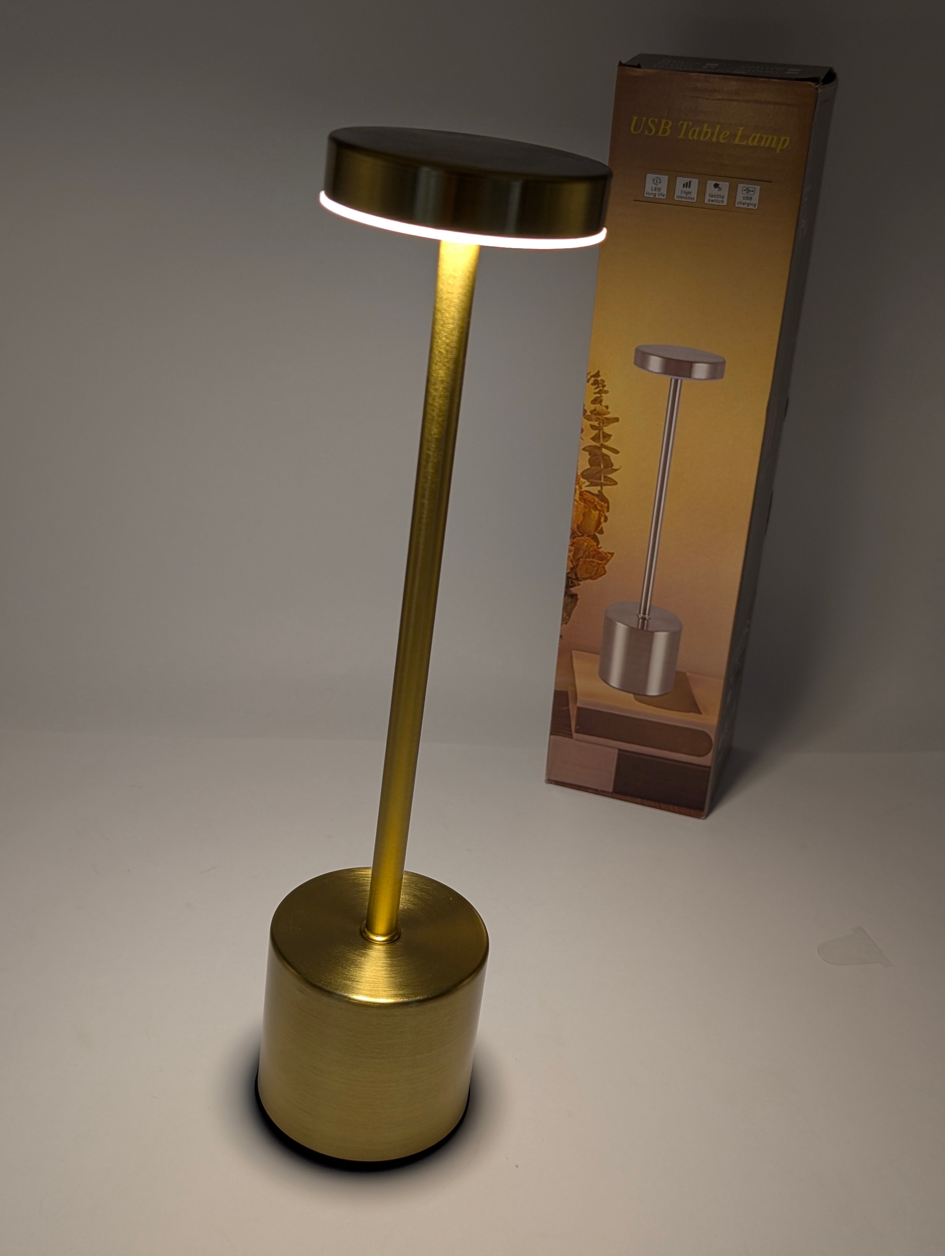 SLEEK USB CHARGING TOUCH LAMP