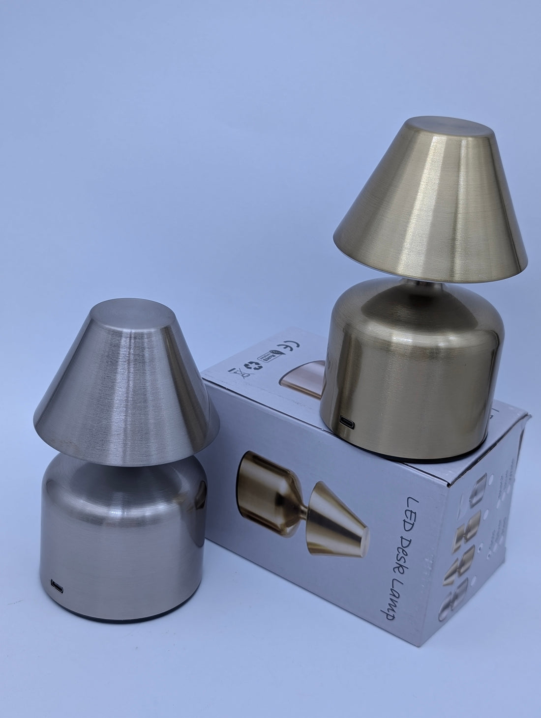 SLEEK MUSHROOM DESIGN DESK LAMP