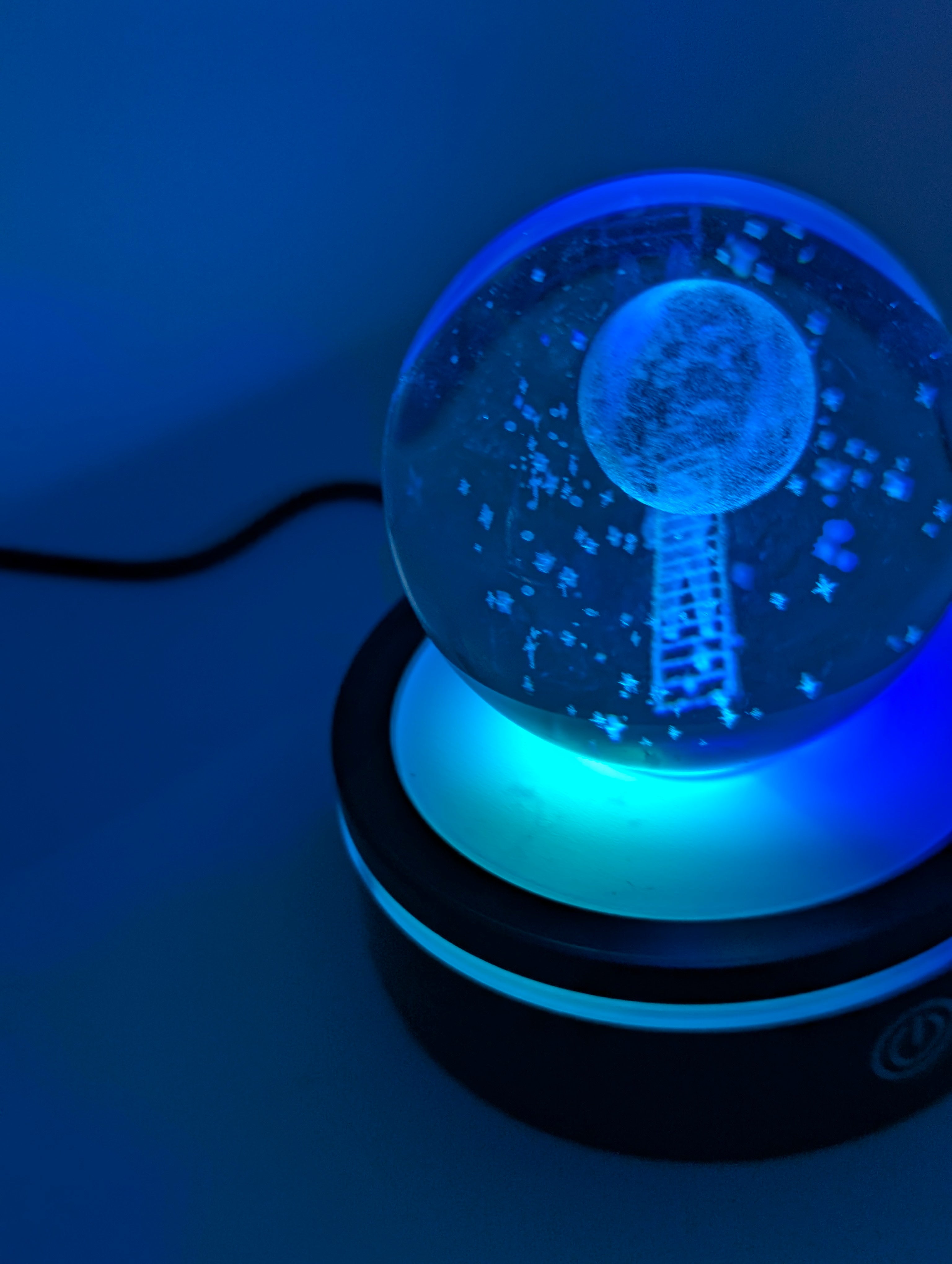 COSMIC CRYSTAL BALL LED LAMP