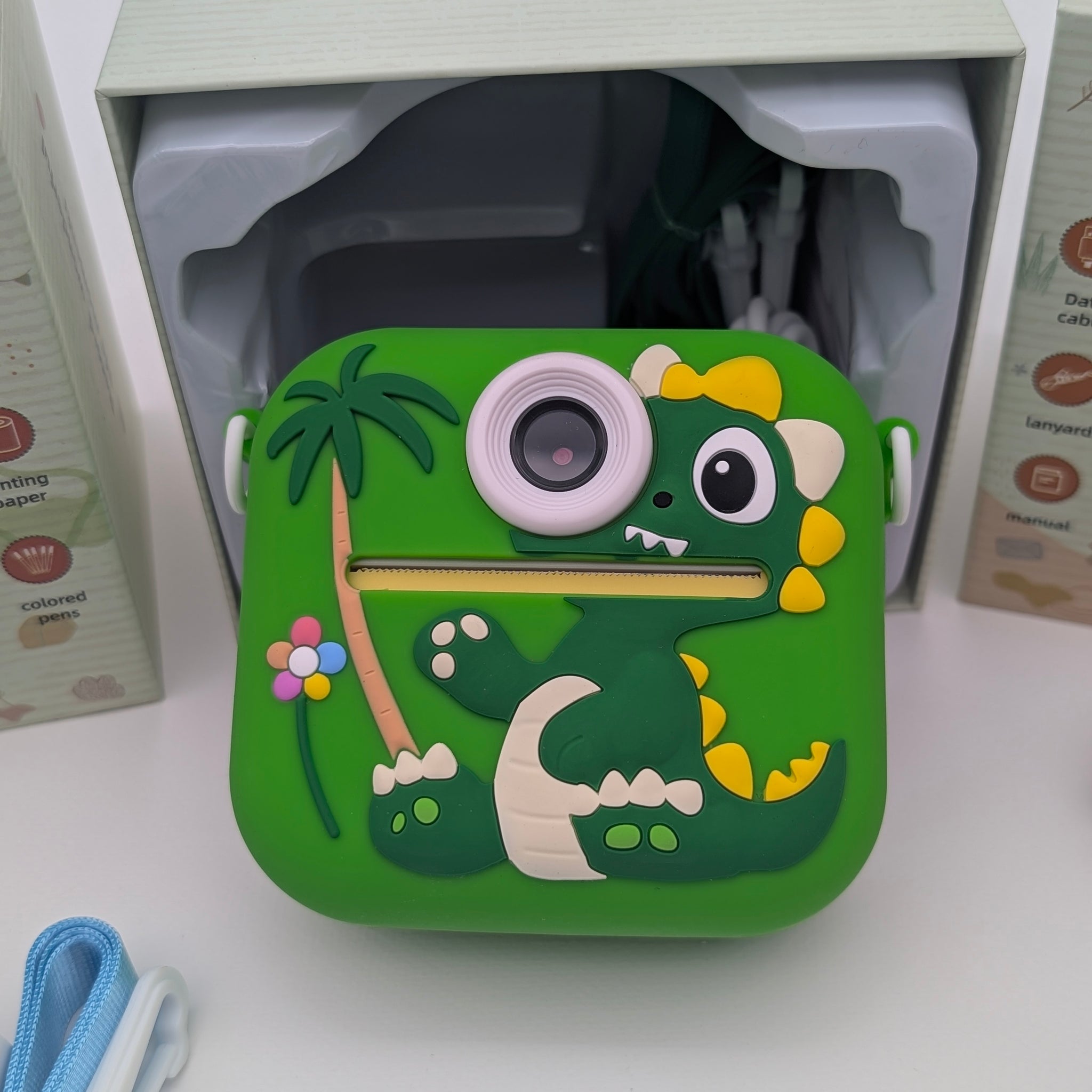 KIDS' INSTANT PRINT CAMERAS