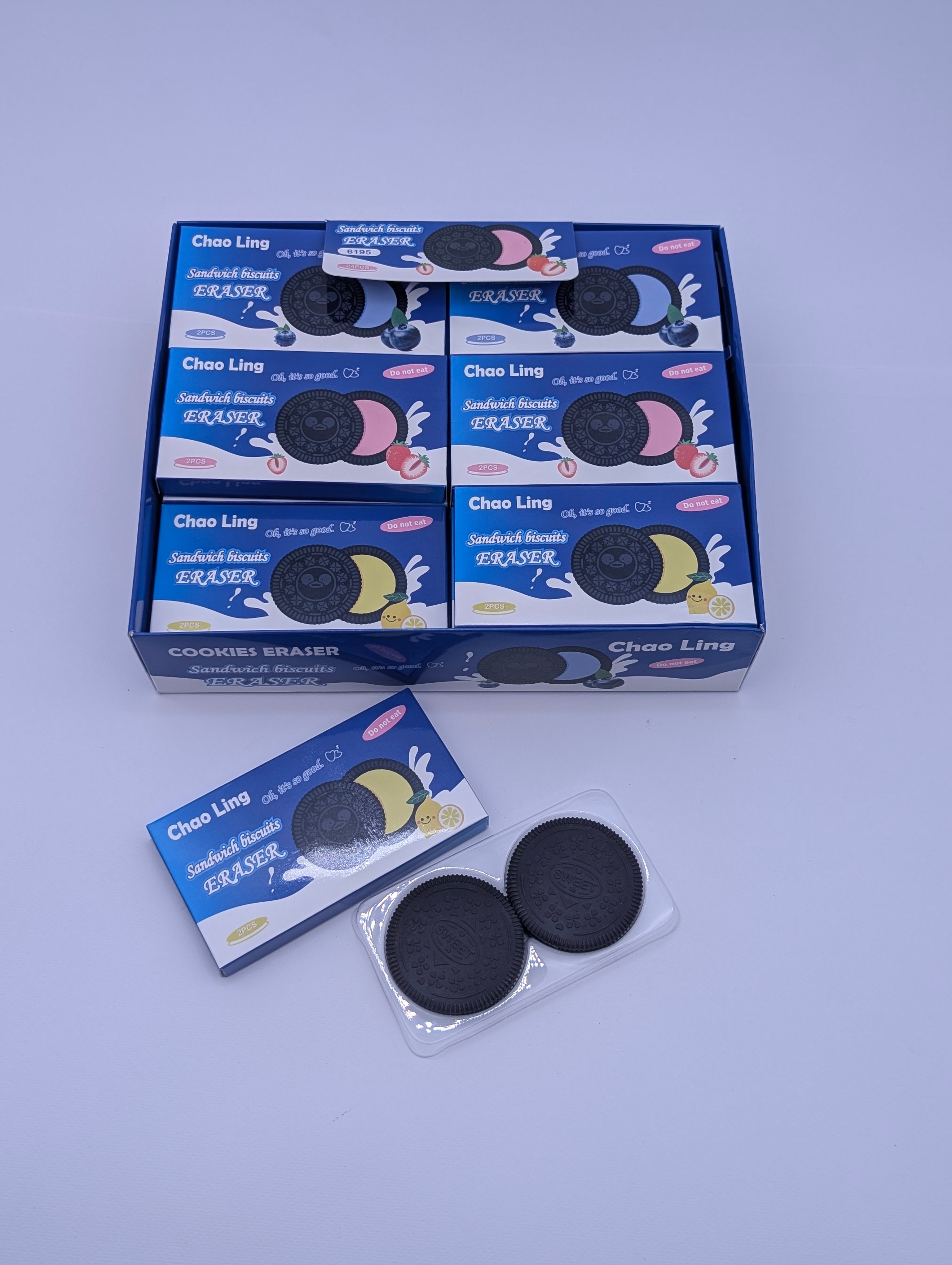 SWEET COOKIE-SHAPED ERASER SET