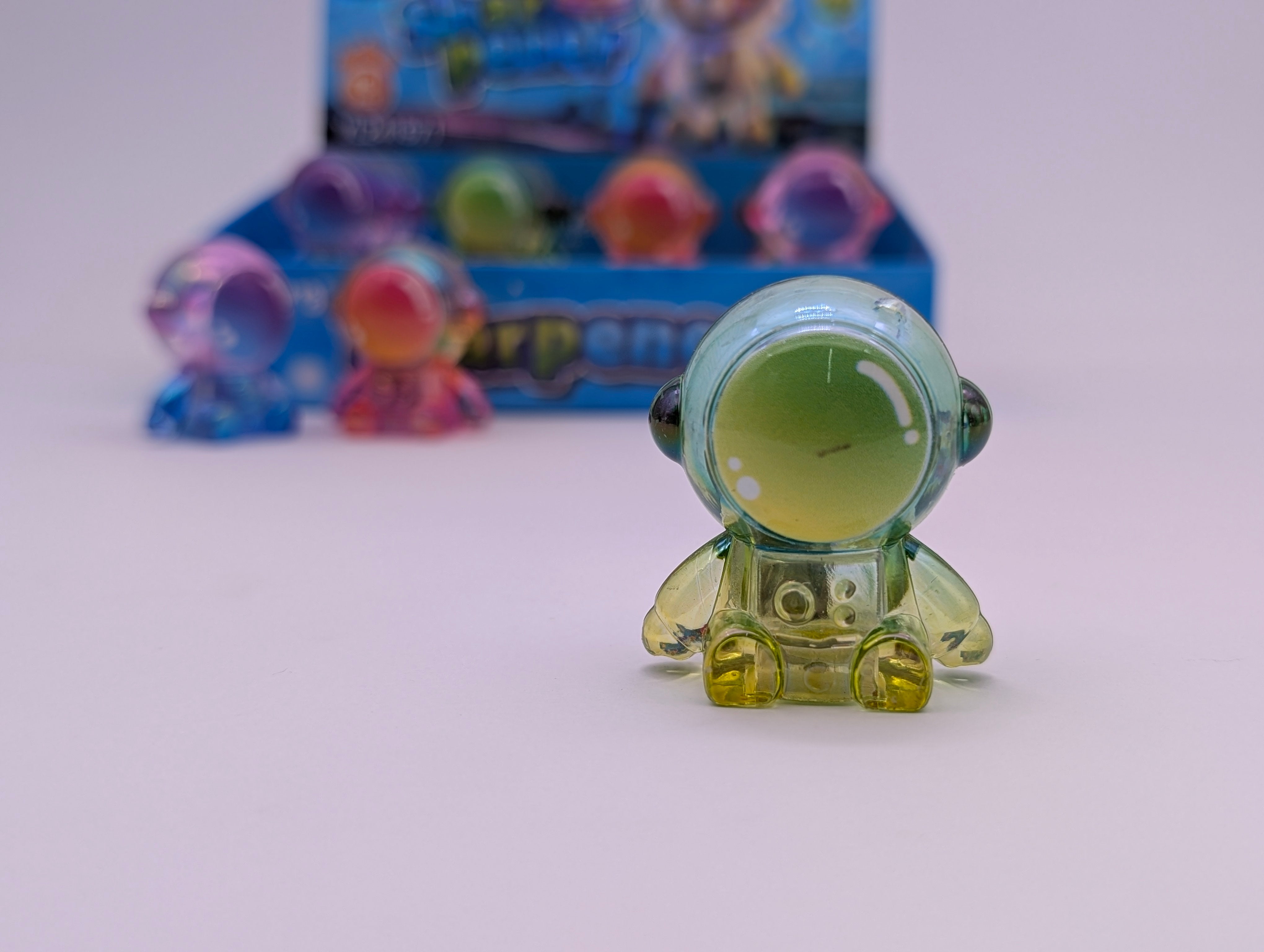 YALONG HOLOGRAPHIC SPACEMAN SHARPENER