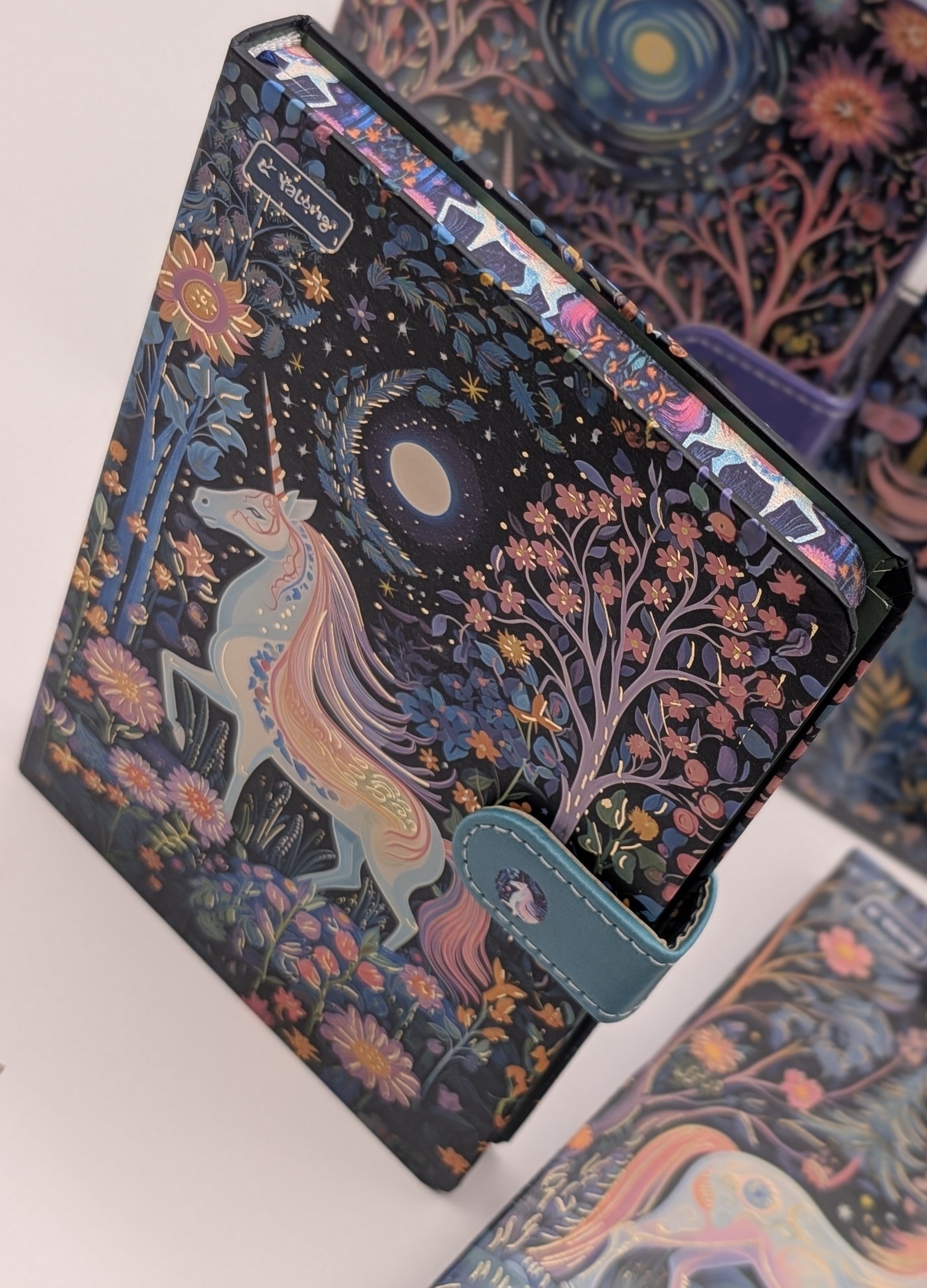 UNICORN DIARY / NOTEBOOK WITH LOCK STRAP 🦄