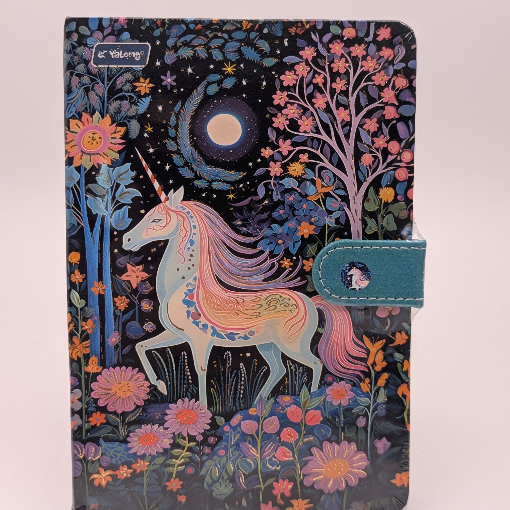 YALONG UNICORN DIARY WITH LOCK STRAP